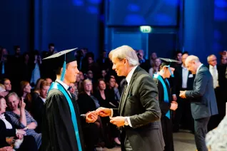 absolventenfeier_20161022_foto_nathan_dreessen_034.jpg (DE)