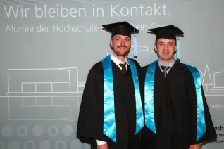 absolventenfeier_2017_alumni_fotowand_20171021_foto_s._sondermann_01.jpg