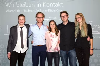 absolventenfeier_2017_alumni_fotowand_20171021_foto_s._sondermann_74.jpg