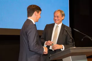 absolventenfeier_2017_festakt_20171021_foto_sarah_sondermann_034.jpg