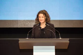 absolventenfeier_2017_festakt_20171021_foto_sarah_sondermann_076.jpg