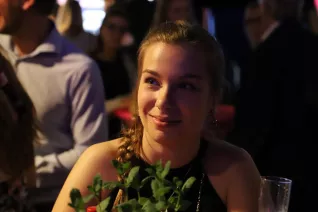 absolventenfeier_ausklang_20191026_foto_juri_kuestenmacher_075.jpg (DE)