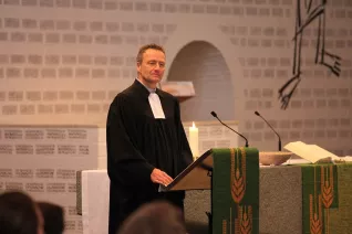 absolventenfeier_gottesdienst_20191026_foto_eva_tritschler_img_6035.jpg (DE)