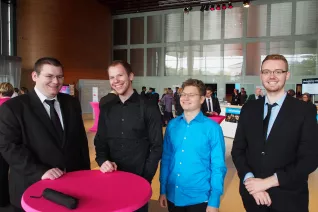 absolventenfeier_h-brs_foyer_20161022_foto_j._kuestenmacher_057.jpg (DE)