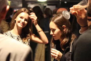 absolventenfeier_h-brs_telekom_dome_20181027_foto_juri_kuestenmacher_11.jpg (DE)