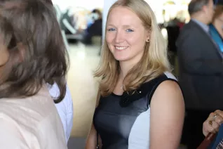 absolventenfeier_vor_festakt_20191026_foto_juri_kuestenmacher_108.jpg (DE)