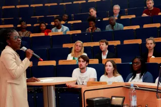 afrika_konferenz_audimax_sta_20180914_foto_eva_tritschler_mg_1271.jpg (DE)