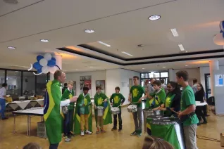 alumni-brunch_20_jahre_20150620_15_foto_jana_schuster.jpg