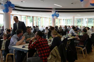 alumni-brunch_20_jahre_20150620_16a_foto_eva_tritschler.jpg