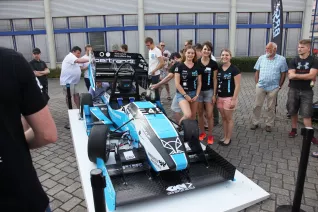 brs_motorsport_rollout_g17e_sta_20170707_foto_j._kuestenmacher_137.jpg