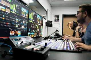 cut-raeume_galerie-5_emt_2020_foto-a-jordanidis (DE)