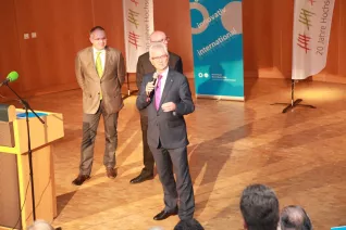 eroeffnung_akademisches_jahr_20150921_foto_e._tritschler_img_7724.jpg (DE)