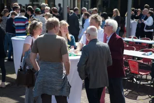 get-together-impressionen_20160704_300dpi_eva_tritschler_1744.jpg (DE)