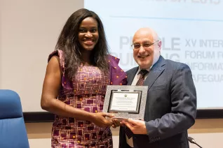 Green-Accord-Panel-08_Preisübergabe_Katharina-Seuser_FBEMT_2019-03_Foto-Associazione-Culturale-Greenaccord (DE)