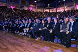 h-brs-absolventenfeier_2018cnathan-dreessen.de-107.jpg (DE)