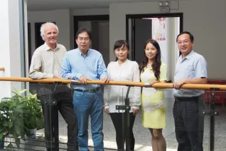 hunan_besuch_besprechung_prof_bode_prof_ma_und_team_1_20150914_foto_m._flacke.jpg (DE)