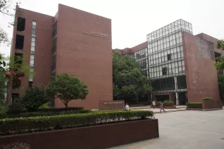 hunan_besuch_gebaeude_school_ba_2_20150914_foto_m._flacke.jpg (DE)