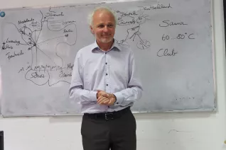 hunan_besuch_juergen_bode_lecture_22_studenten_hunan_university_18_20150914_foto_m._flacke.jpg (DE)