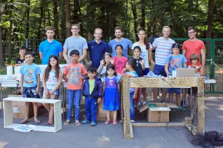 Kinderspielzeug-fuer-Fluechtlinge_FBEMT_20160719_Foto-Flessing_img_7655_edit.jpg (DE)