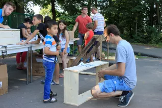 Kinderspielzeug-fuer-Fluechtlinge_FBEMT_20160719_Foto-Flessing_img_7669.jpg (DE)