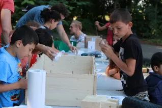 Kinderspielzeug-fuer-Fluechtlinge_FBEMT_20160719_Foto-Reith_img_8086.jpg (DE)