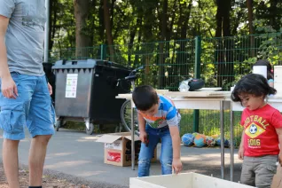 Kinderspielzeug-fuer-Fluechtlinge_FBEMT_20160719_Foto-Reith_img_8092.jpg (DE)