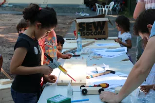 Kinderspielzeug-fuer-Fluechtlinge_FBEMT_20160719_Foto-Reith_img_8118.jpg (DE)