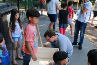 Kinderspielzeug-fuer-Fluechtlinge_FBEMT_20160719_Foto-Reith_img_8151.jpg (DE)