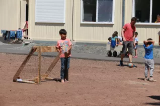 Kinderspielzeug-fuer-Fluechtlinge_FBEMT_20160719_Foto-Reith_img_8165.jpg (DE)