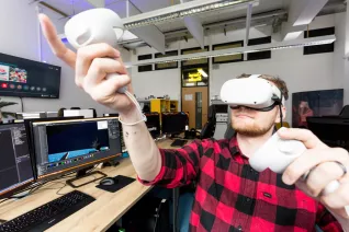 informatik_game_studio_sta_20220426_foto_eric_lichtenscheidt_25_fs22.jpg (DE)