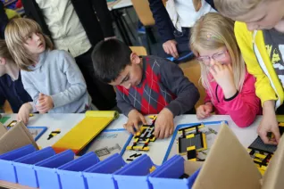 kinderuni-lego-mai-2014_47.jpg (DE)