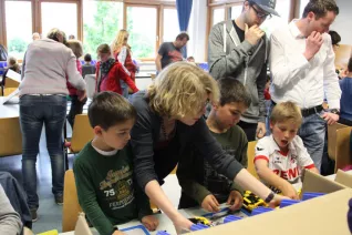 kinderuni-lego-mai-2014_55.jpg (DE)