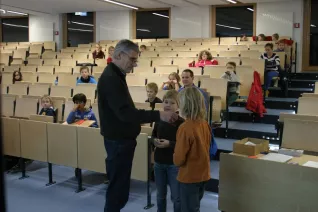 kinderuni_04-12-2014_korol_foto_c._pesch_img_0209.jpg (DE)