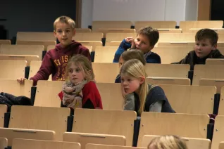 kinderuni_04-12-2014_korol_foto_c._pesch_img_0214.jpg (DE)