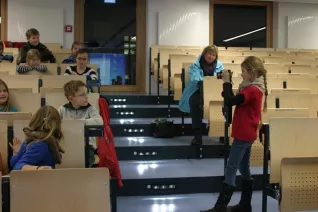 kinderuni_04-12-2014_korol_foto_c._pesch_img_0218.jpg (DE)