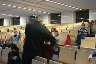 kinderuni_04-12-2014_korol_foto_c._pesch_img_0226.jpg (DE)