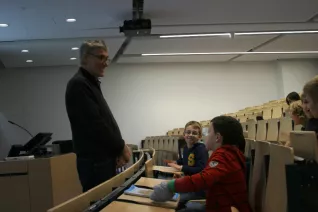 kinderuni_04-12-2014_korol_foto_c._pesch_img_0239.jpg (DE)