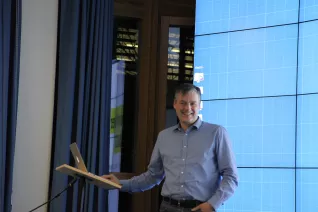 kinderuni_computergrafik_erleben_hinkenjann_ivc_sta_20151112_foto_j._kuestenmacher_img_892411.jpg (DE)