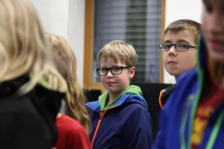 kinderuni_computergrafik_erleben_hinkenjann_ivc_sta_20151112_foto_j._kuestenmacher_img_892428.jpg (DE)