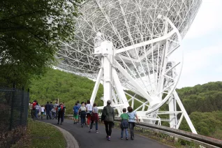 kinderuni_effelsberg_20160512_foto_e._tritschler_img_0436.jpg (DE)