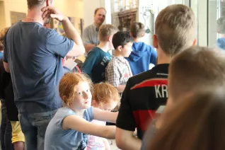 kinderuni_effelsberg_20160512_foto_e._tritschler_img_0440.jpg (DE)