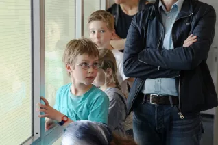 kinderuni_effelsberg_20160512_foto_e._tritschler_img_0451.jpg (DE)