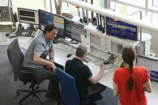 kinderuni_effelsberg_20160512_foto_e._tritschler_img_0454.jpg (DE)