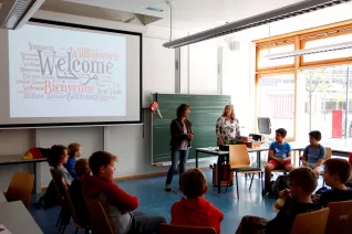kinderuni_kopfschuetteln_rhb_20180426_foto_c._pesch_01.jpg (DE)