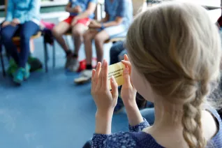 kinderuni_kopfschuetteln_rhb_20180426_foto_c._pesch_04.jpg (DE)