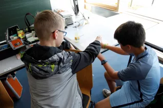 kinderuni_kopfschuetteln_rhb_20180426_foto_c._pesch_24.jpg (DE)