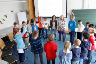 kinderuni_kopfschuetteln_rhb_20180426_foto_c._pesch_37.jpg (DE)