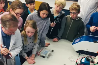 kinderuni_rhb_zahlen_jaeger_20190221_foto_c._pesch_11.jpg (DE)