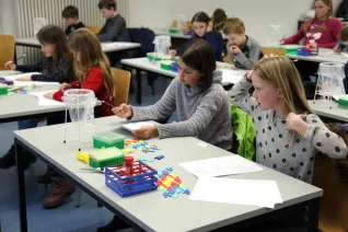 kinderuni_rhb_zahlen_jaeger_20190221_foto_c._pesch_67.jpg (DE)