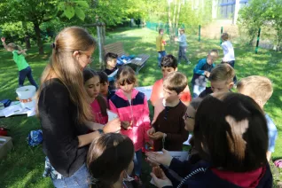 kinderuni_sta_gaertnern_umweltschutz_20220428_foto_juri_kuestenmacher_089.jpg (DE)